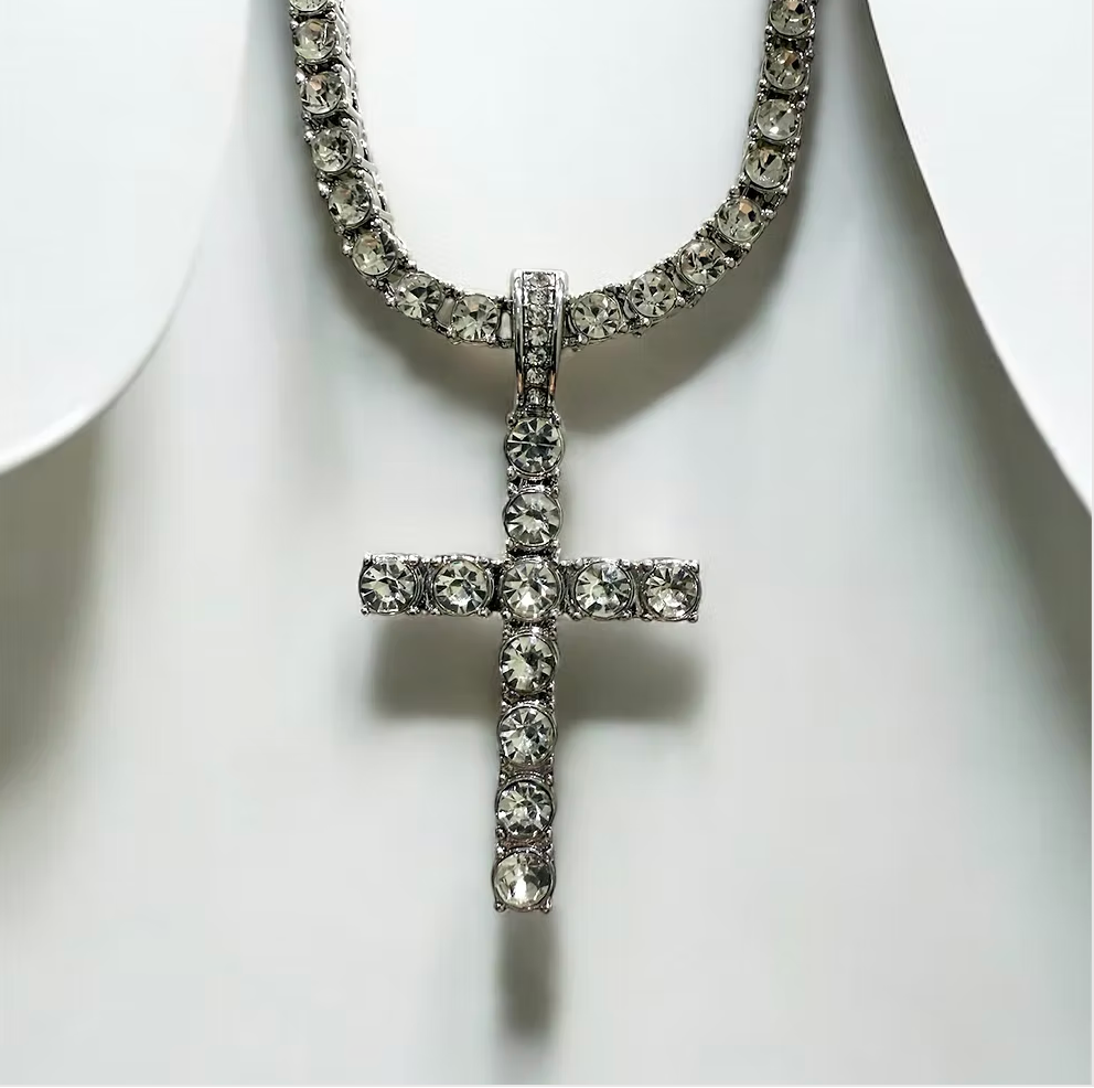 Zawieszka Krzyż Wysadzany Kamieniami